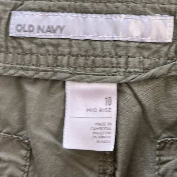 Mid rise shorts - Picture 3 of 3